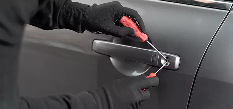 Locked Out of Car Help Edmonds